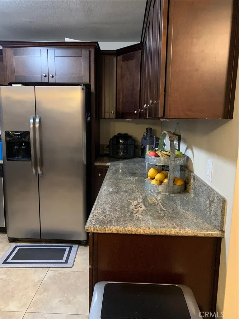 10316 S San Pedro Street Los Angeles, CA 90003
