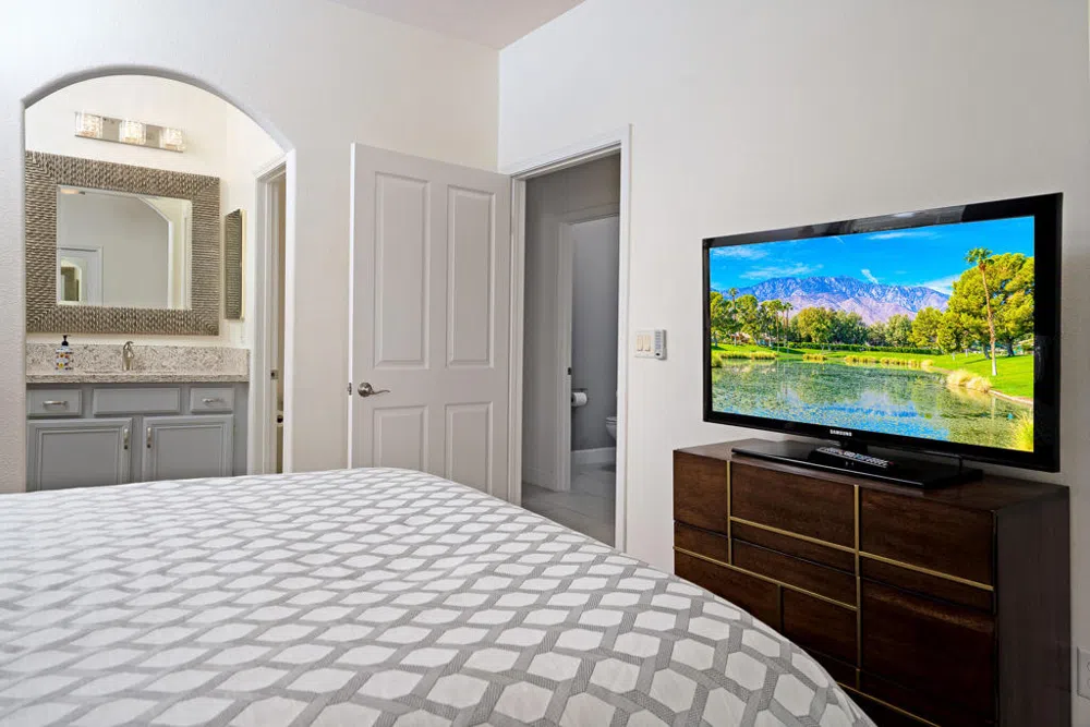 67579 S Laguna Drive Cathedral City, CA 92234