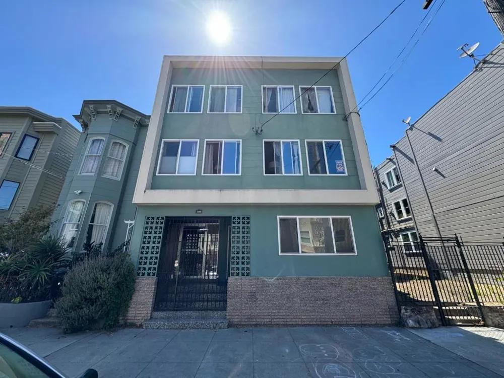 370 Bartlett Street #3 San Francisco, CA 94110