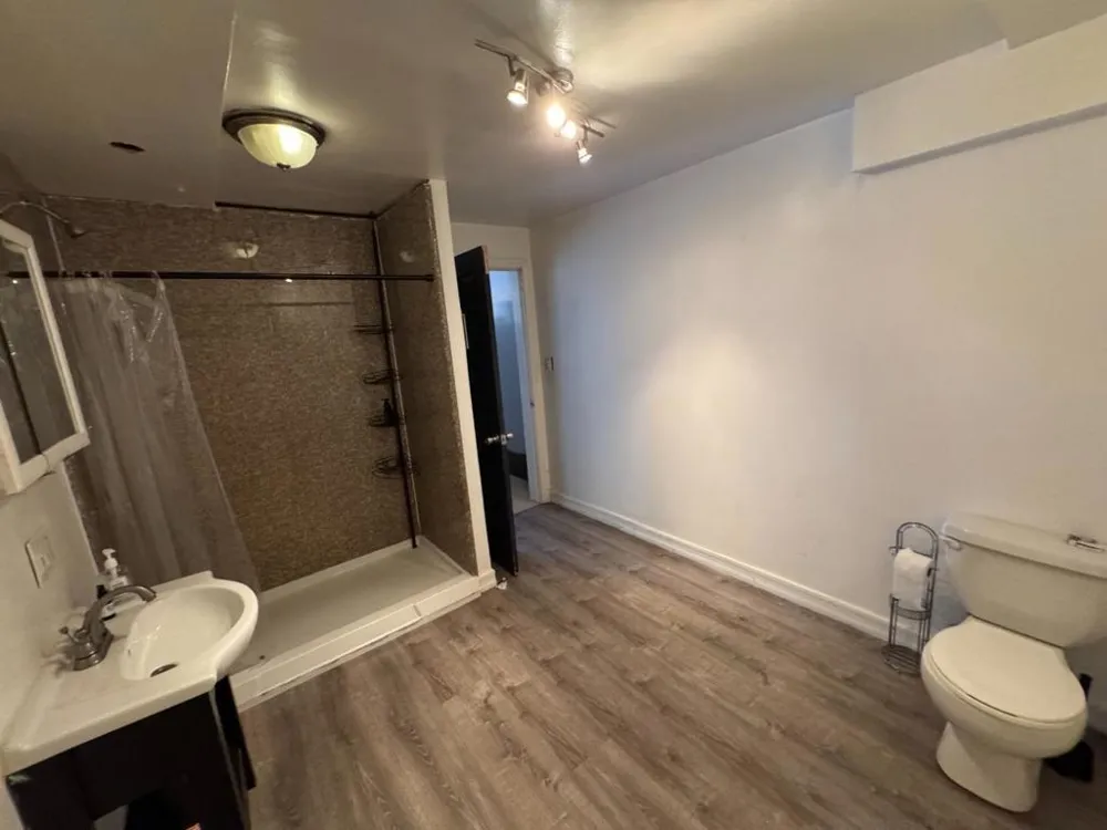 370 Bartlett Street #3 San Francisco, CA 94110