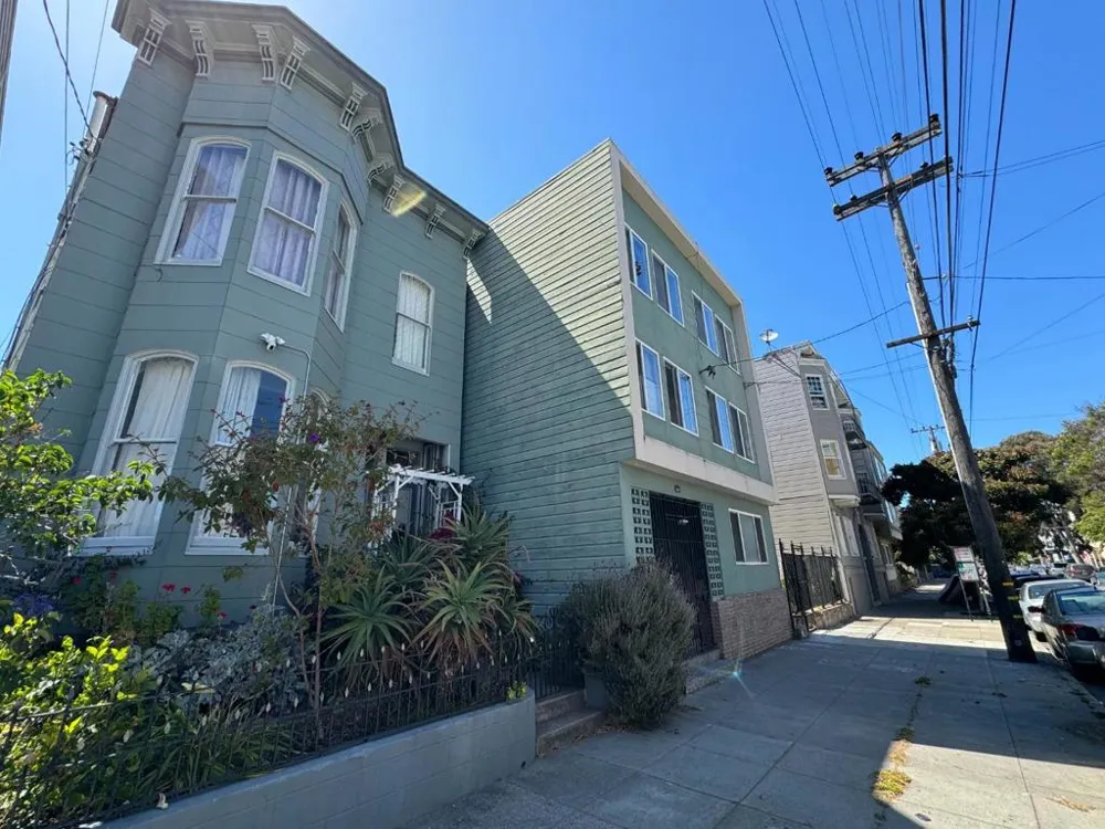 370 Bartlett Street #3 San Francisco, CA 94110