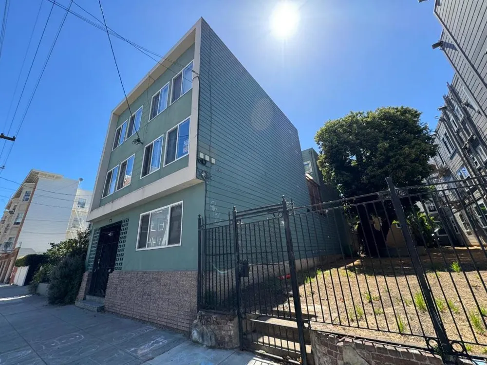 370 Bartlett Street #3 San Francisco, CA 94110