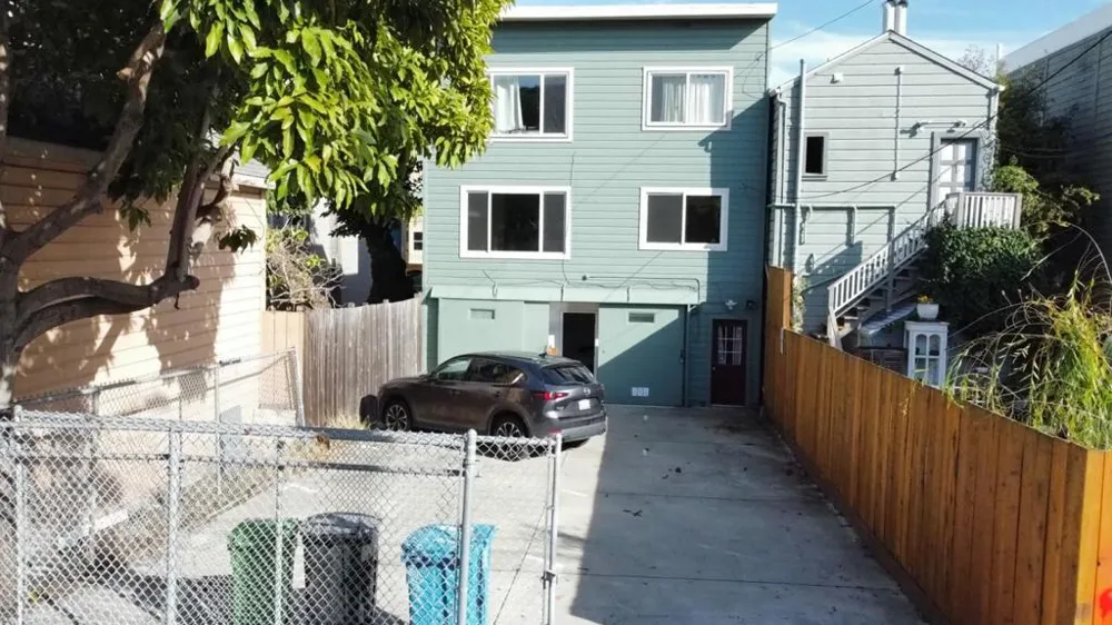 370 Bartlett Street #3 San Francisco, CA 94110