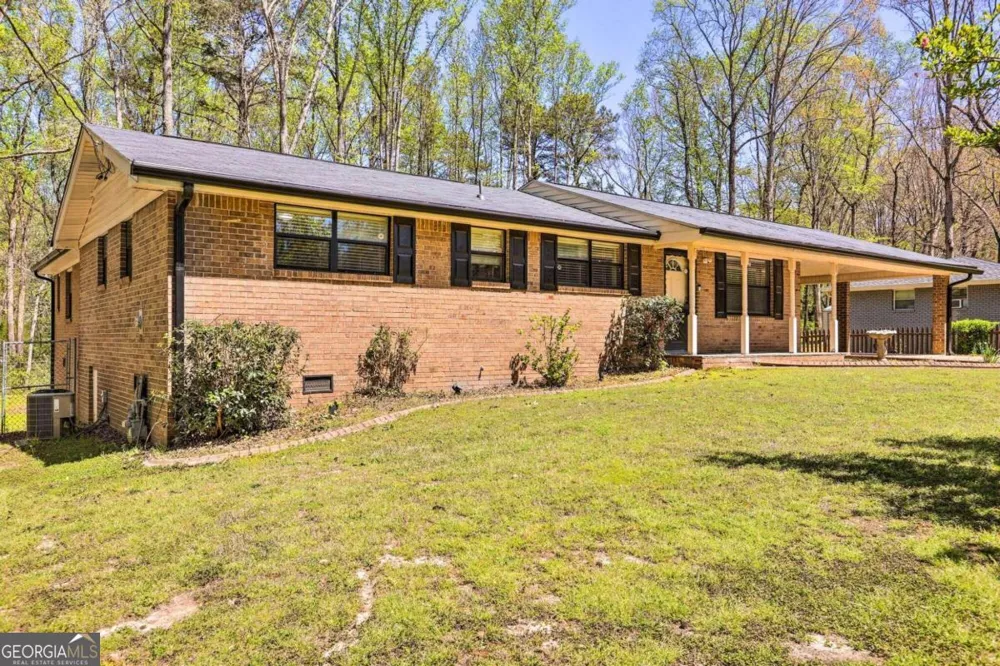 6207 Moss DR Douglasville, GA 30135
