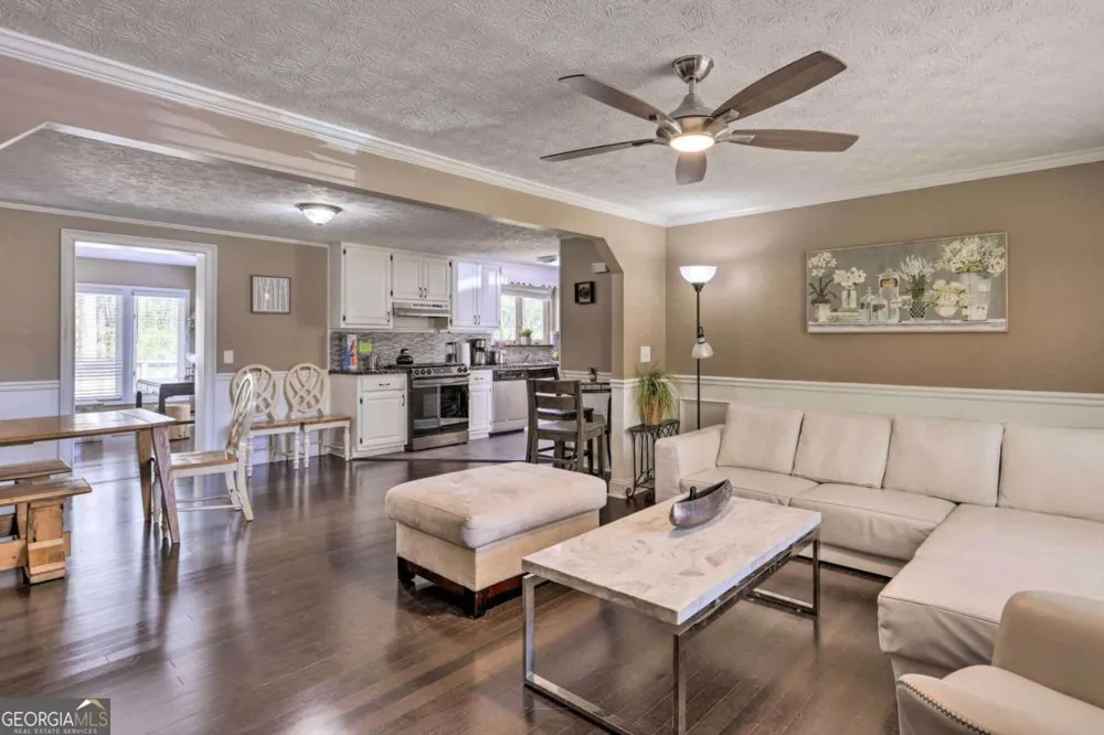 6207 Moss DR Douglasville, GA 30135
