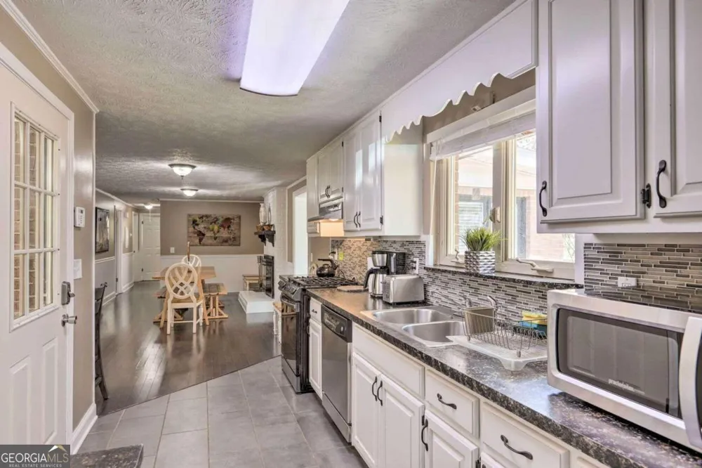 6207 Moss DR Douglasville, GA 30135