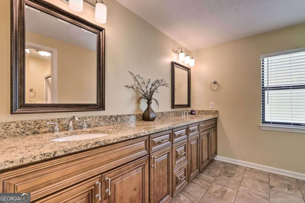 6207 Moss DR Douglasville, GA 30135