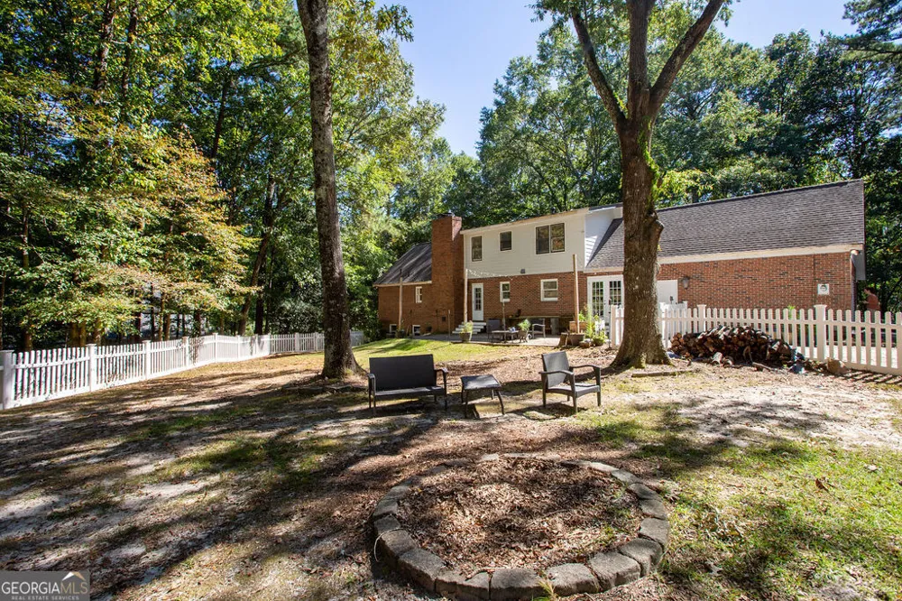 297 Graves RD Fayetteville, GA 30214