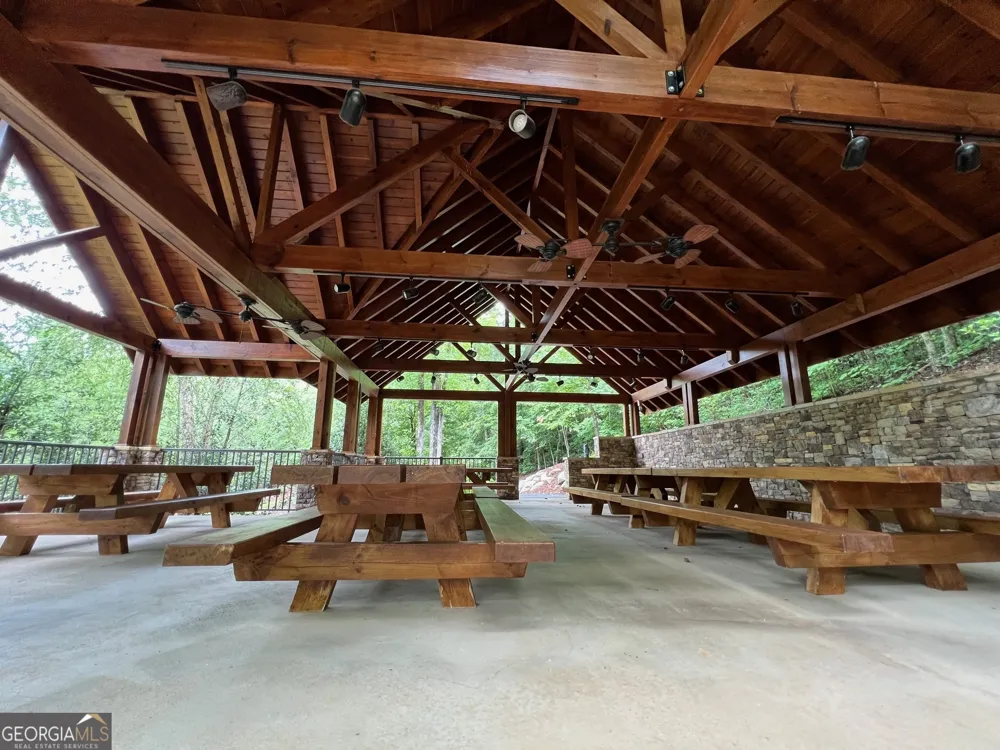 113 Beech Tree DR Ellijay, GA 30540