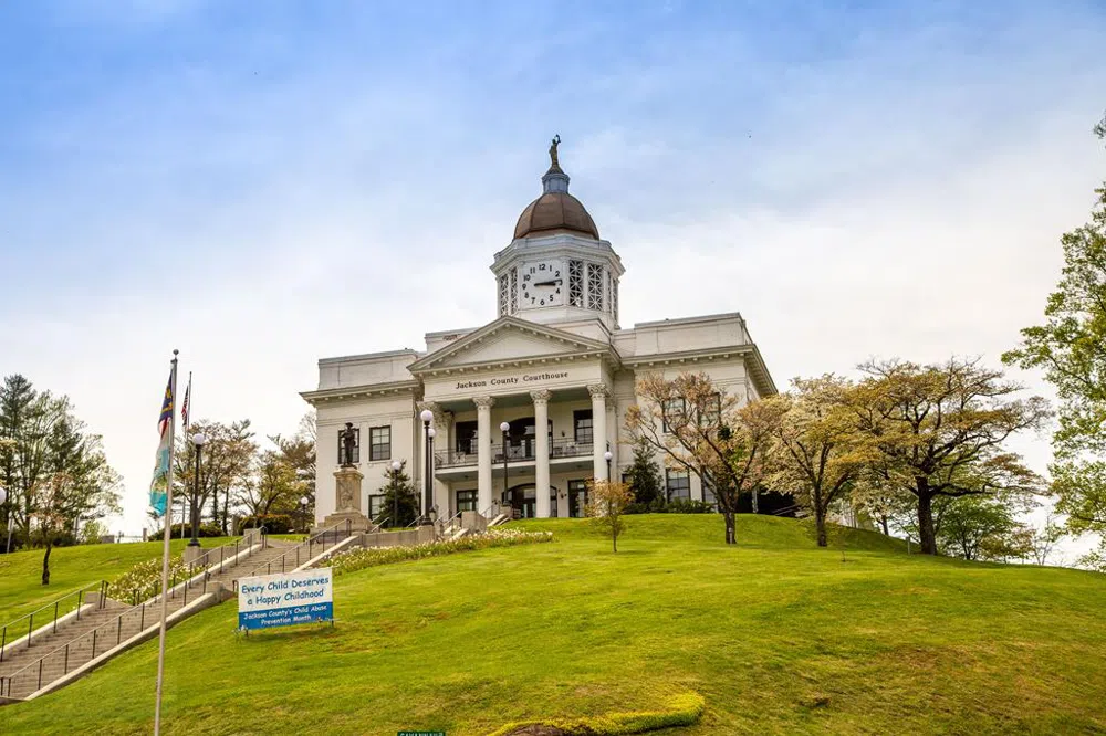Allspice Ct Tuckasegee, NC 28783