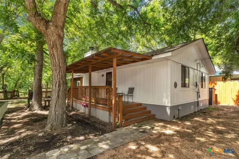107 Scudder Lane