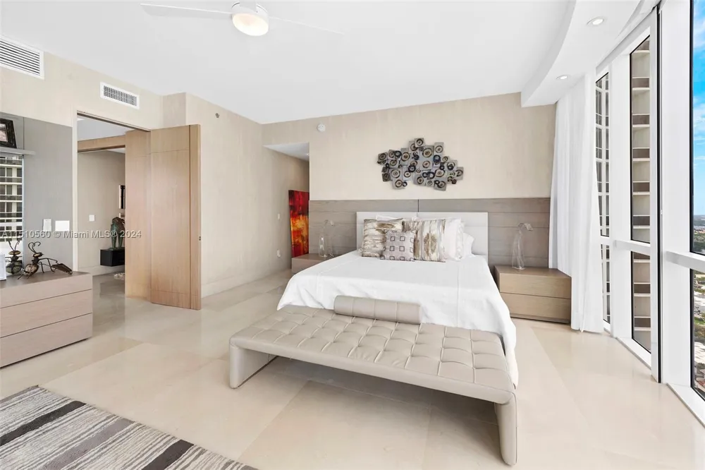 15901 Collins Ave #2801 Sunny Isles Beach, FL 33160