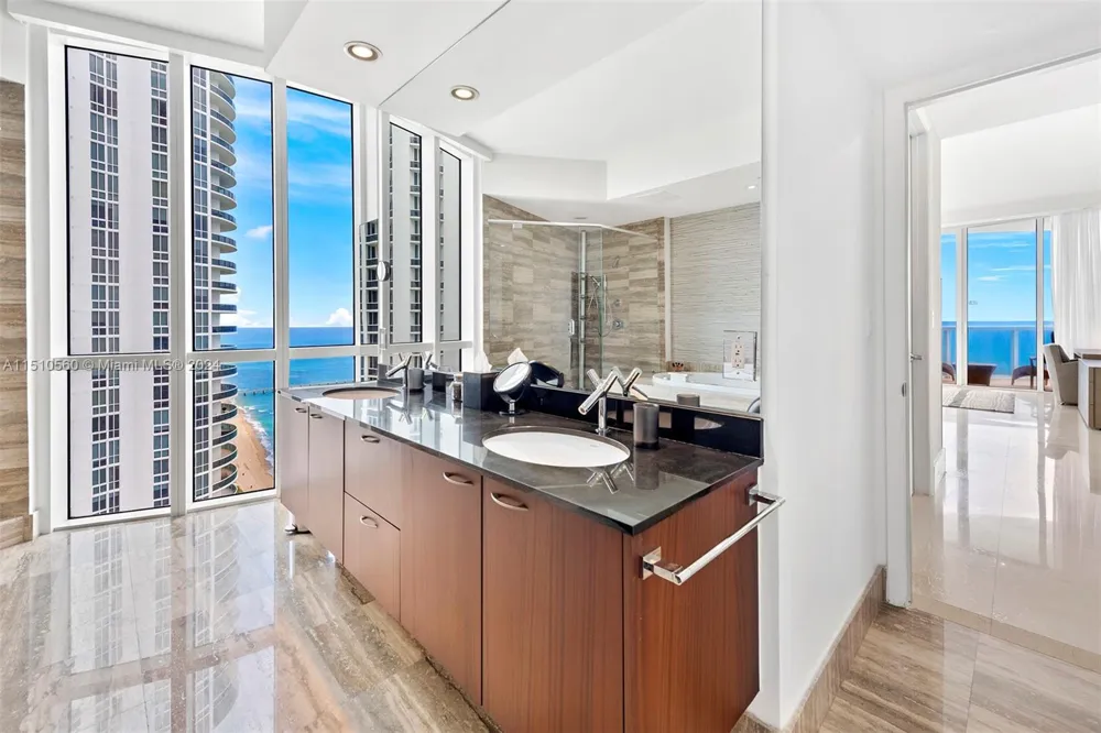 15901 Collins Ave #2801 Sunny Isles Beach, FL 33160