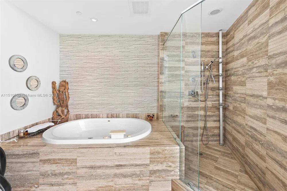 15901 Collins Ave #2801 Sunny Isles Beach, FL 33160