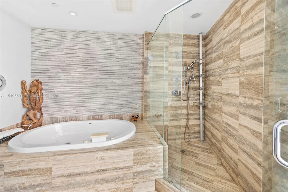 15901 Collins Ave #2801 Sunny Isles Beach, FL 33160