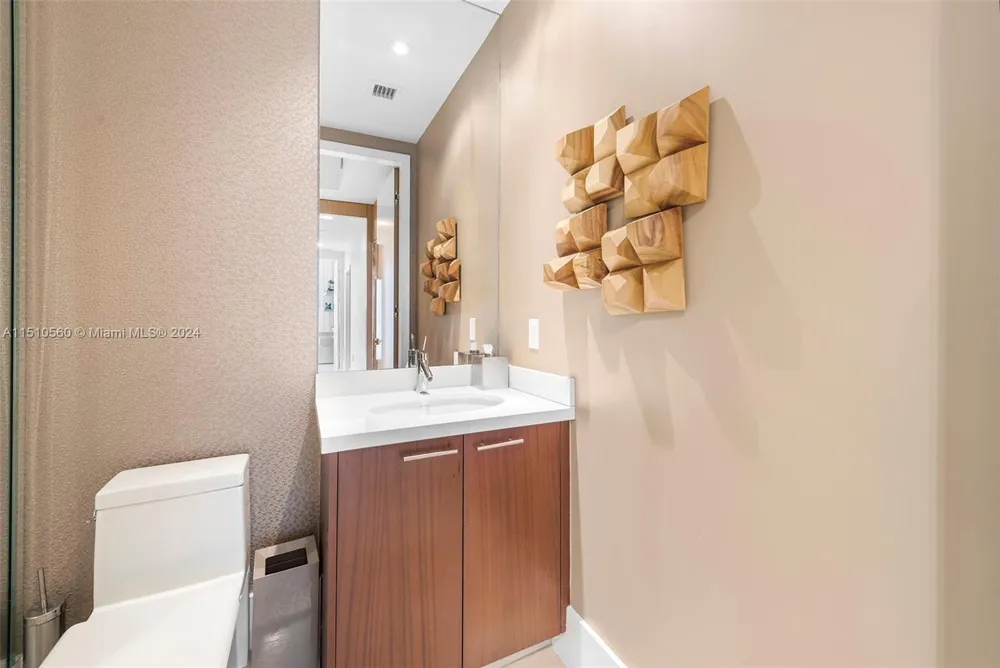 15901 Collins Ave #2801 Sunny Isles Beach, FL 33160