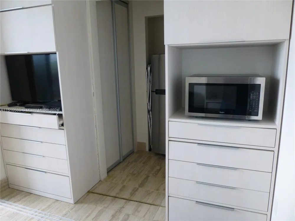 15901 Collins Ave #2801 Sunny Isles Beach, FL 33160