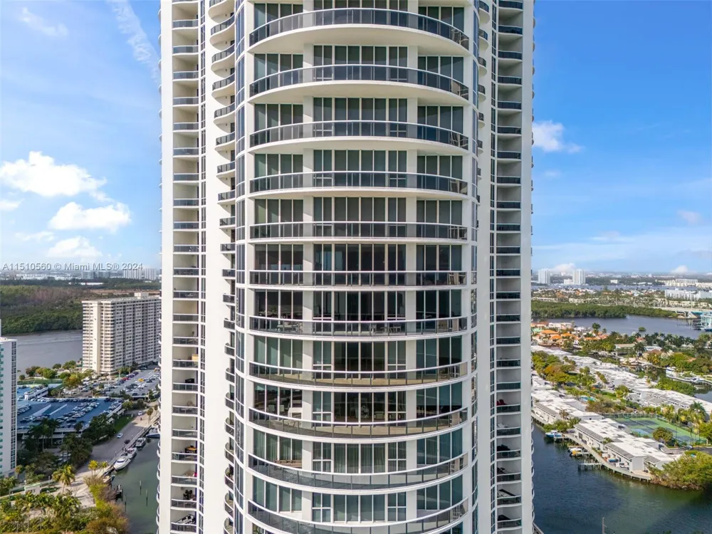 15901 Collins Ave #2801 Sunny Isles Beach, FL 33160