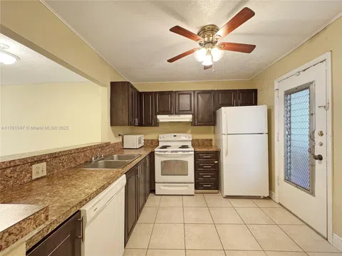 410 NW 68th Ave #207