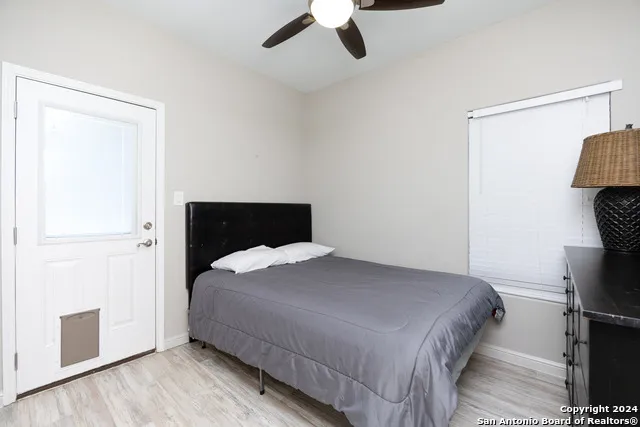1403 S Young Rockport, TX 78382