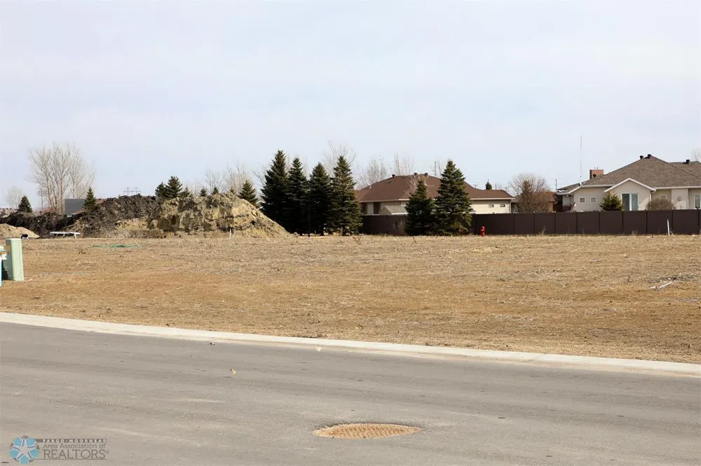 1768 Magnolia Court Wahpeton, ND 58075