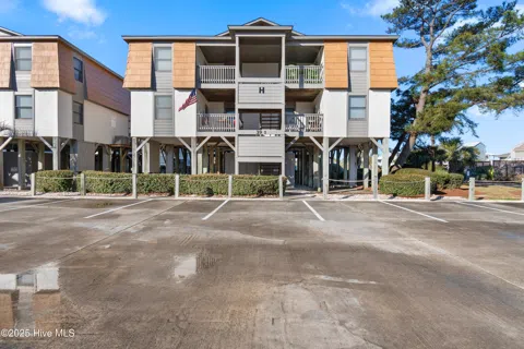 39 Ocean Isle West Boulevard W #H-1