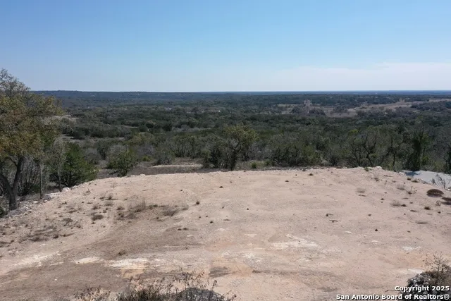721 Crescent Hondo, TX 78861