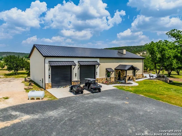 1275 Cypress Creek Kerrville, TX 78003