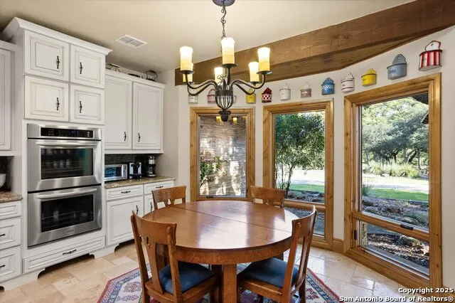 211 Bear Creek Kerrville, TX 78028