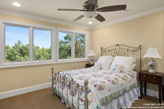 211 Bear Creek Kerrville, TX 78028