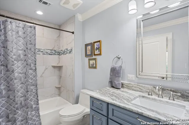 211 Bear Creek Kerrville, TX 78028