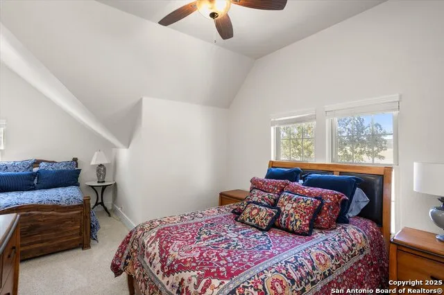 211 Bear Creek Kerrville, TX 78028