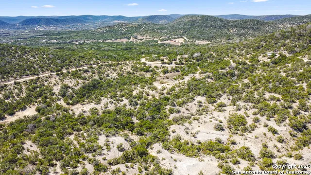 00 Sunrise Ridge Tarpley, TX 78883