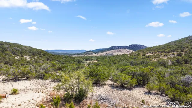 00 Sunrise Ridge Tarpley, TX 78883