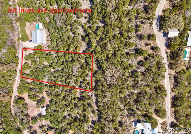 000 Canyon Oaks Dr. Concan, TX 78838
