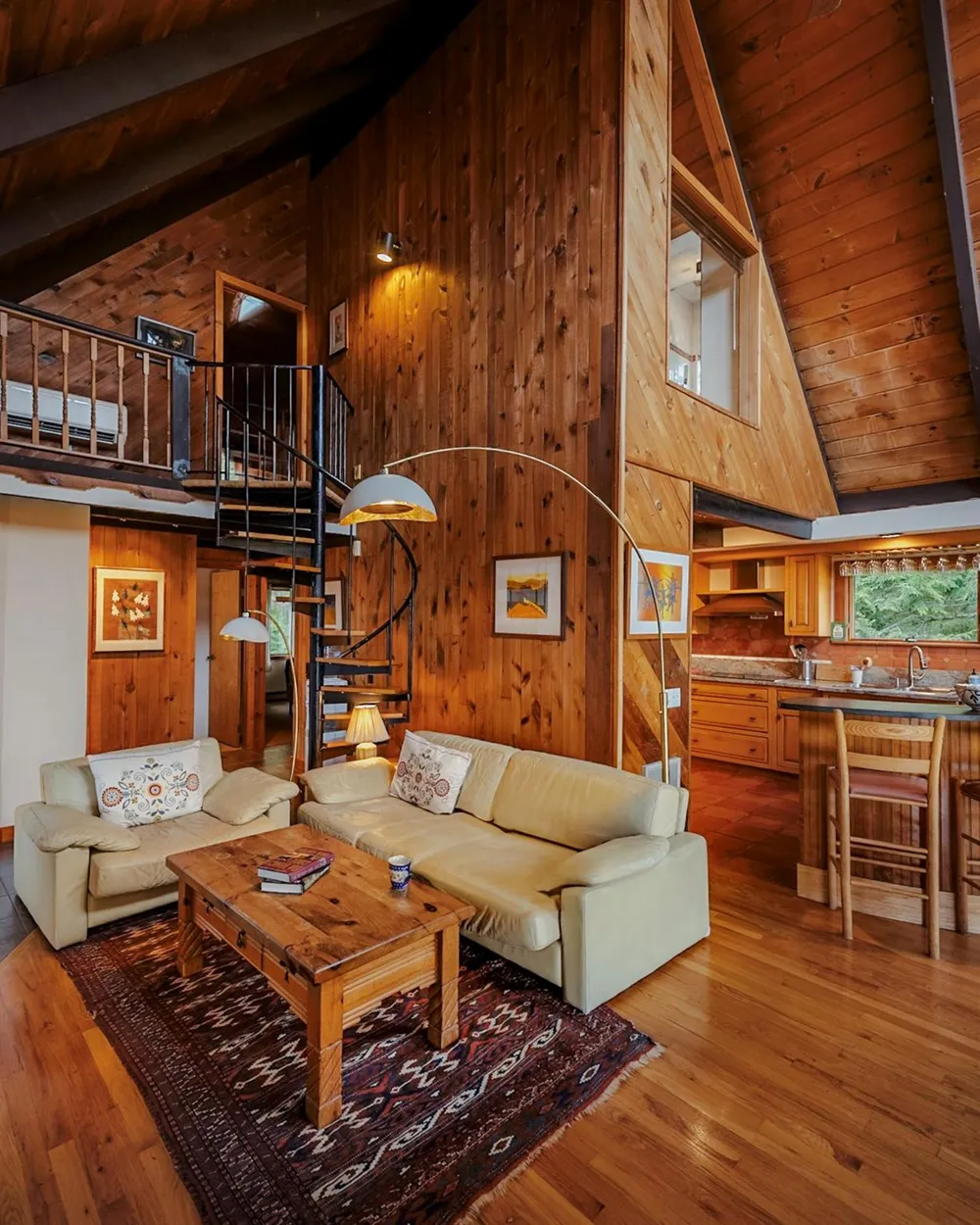 75 Hill 99 Woodstock, NY 12498