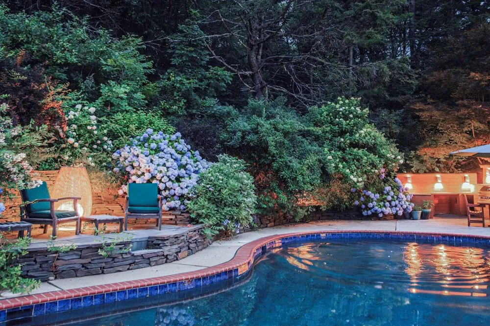 75 Hill 99 Woodstock, NY 12498