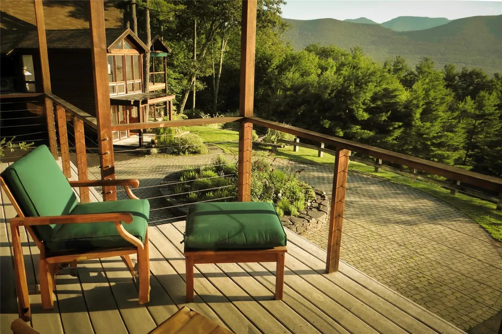 75 Hill 99 Woodstock, NY 12498
