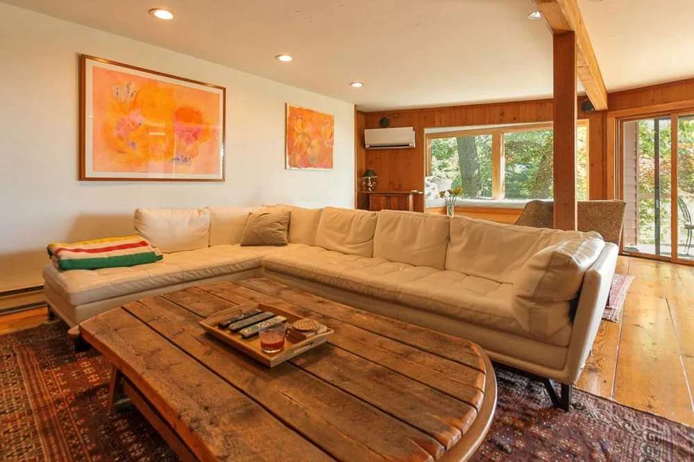 75 Hill 99 Woodstock, NY 12498