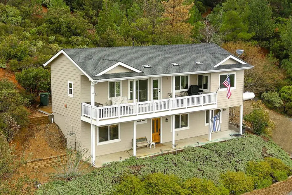 1626 Frisius Drive Julian, CA 92036
