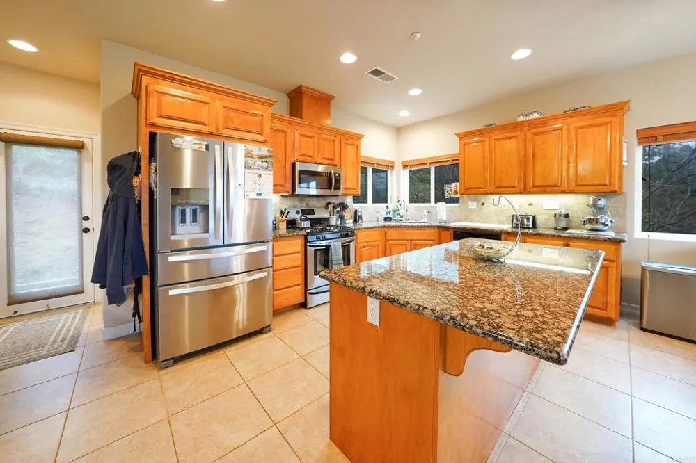 1626 Frisius Drive Julian, CA 92036