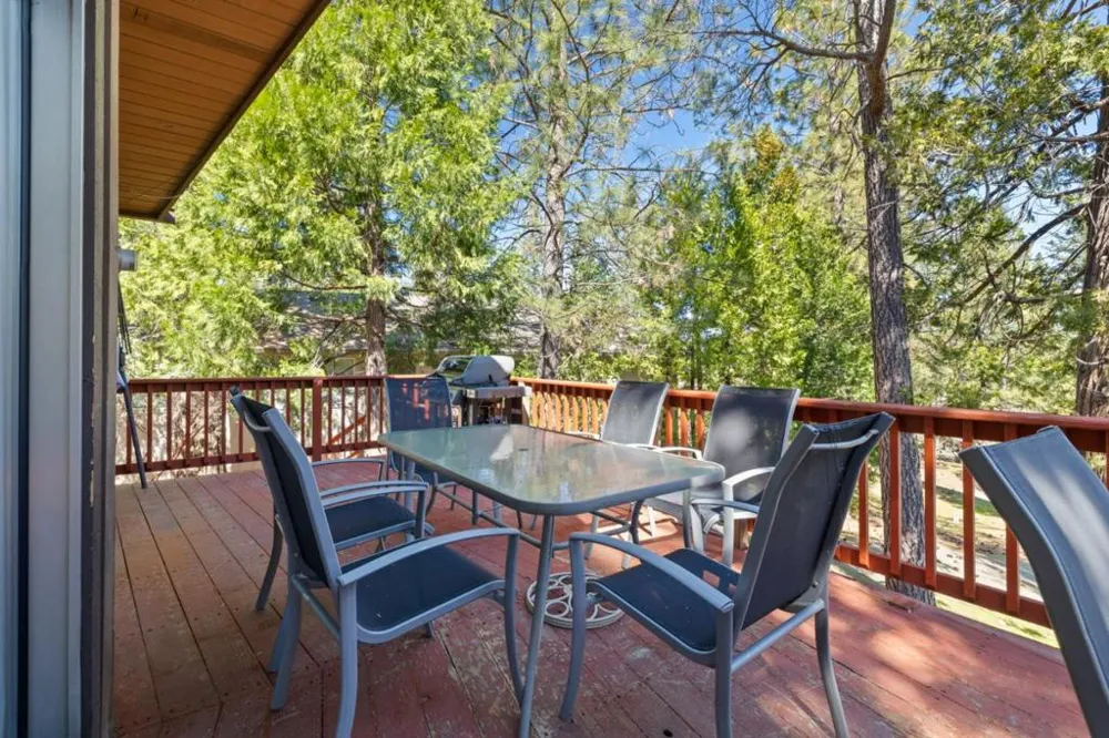 19935 Pine Mountain Drive Groveland, CA 95321