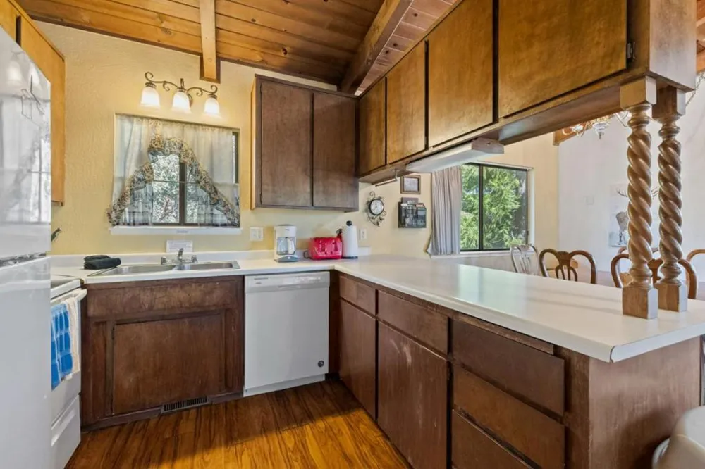 19935 Pine Mountain Drive Groveland, CA 95321