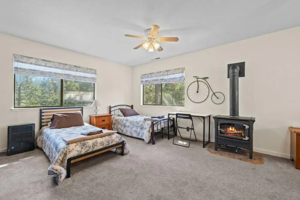 19935 Pine Mountain Drive Groveland, CA 95321
