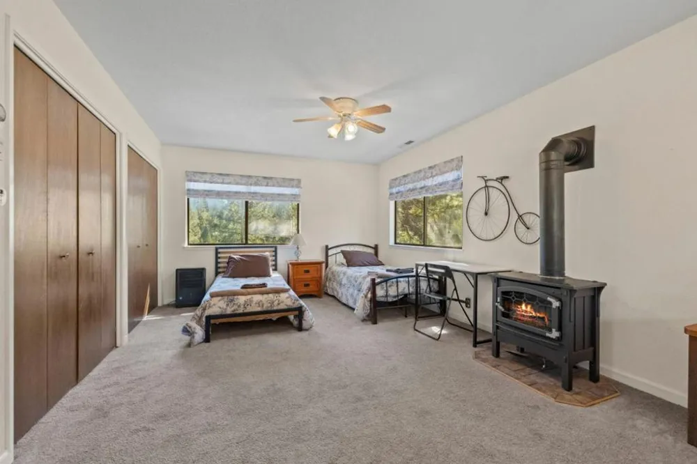 19935 Pine Mountain Drive Groveland, CA 95321