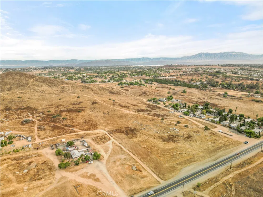 no address Perris, CA 92570