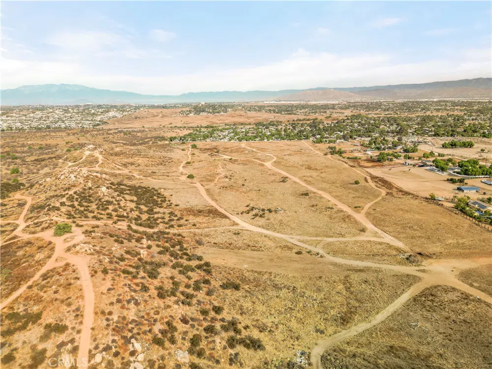 no address Perris, CA 92570