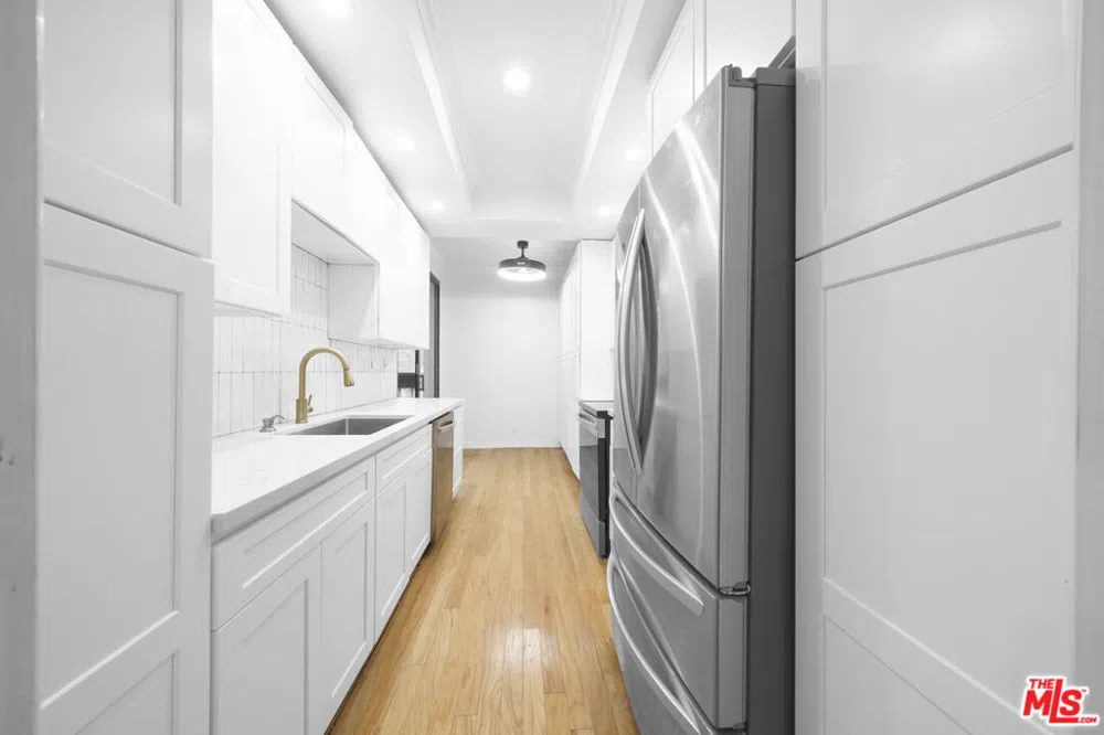 4477 Wilshire Boulevard #306 Los Angeles, CA 90010