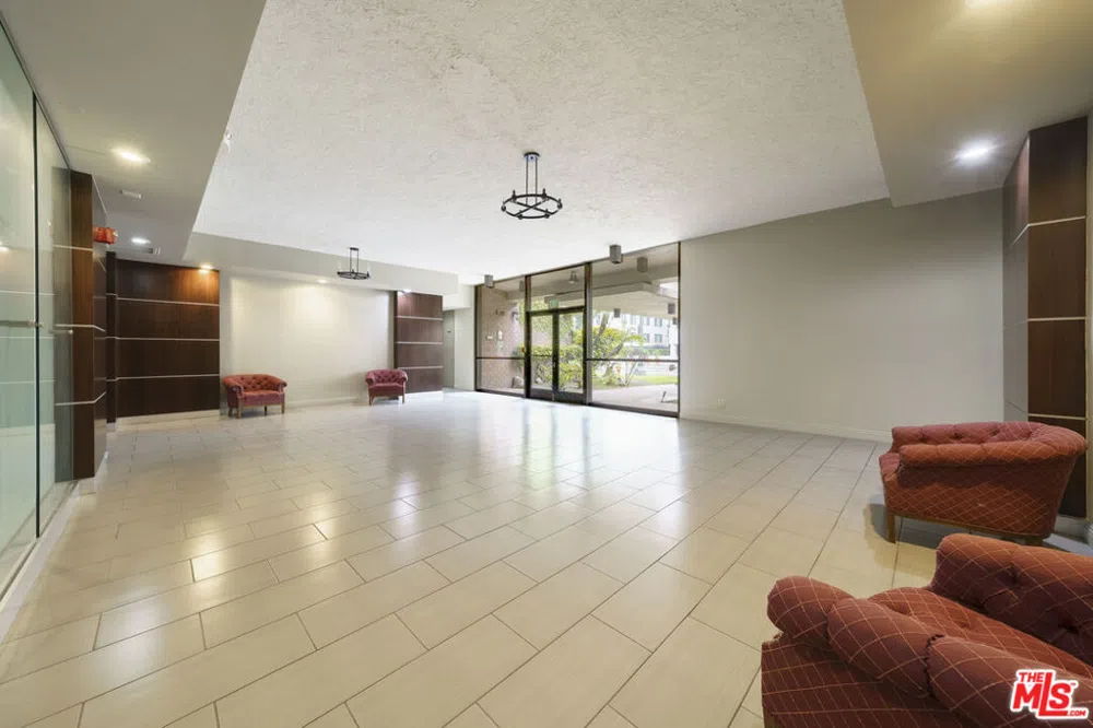 4477 Wilshire Boulevard #306 Los Angeles, CA 90010