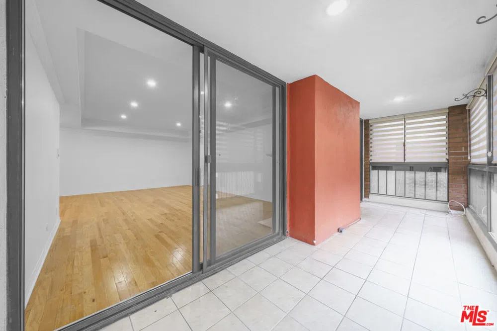 4477 Wilshire Boulevard #306 Los Angeles, CA 90010